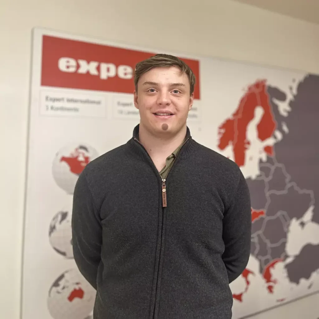 Alexander Hinterdorfer, Elektro Ebner, Elektroinstallationslehrling