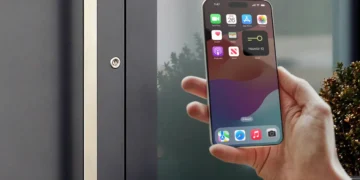 Mit einem Fingertipp auf das Widget lässt sich die Tür öffnen – direkt vom Homescreen, ohne die App zu starten. © Siedle