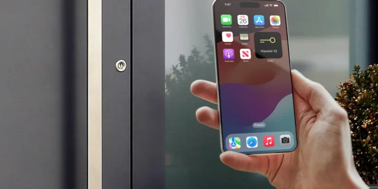 Mit einem Fingertipp auf das Widget lässt sich die Tür öffnen – direkt vom Homescreen, ohne die App zu starten. © Siedle
