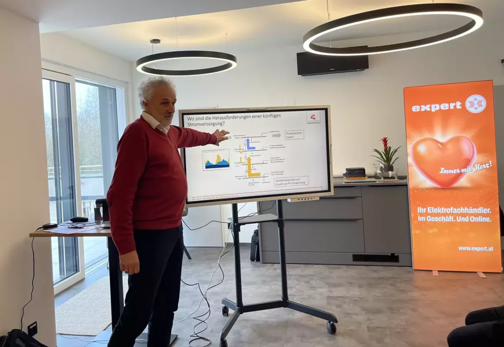 14. Expert Installations-Workshop: Franz Angerer Geschäftsführer der österreichischen Energieagentur gab umfassende Ein- und Ausblicke in die Zukunft der Energieversorgung. © Expert