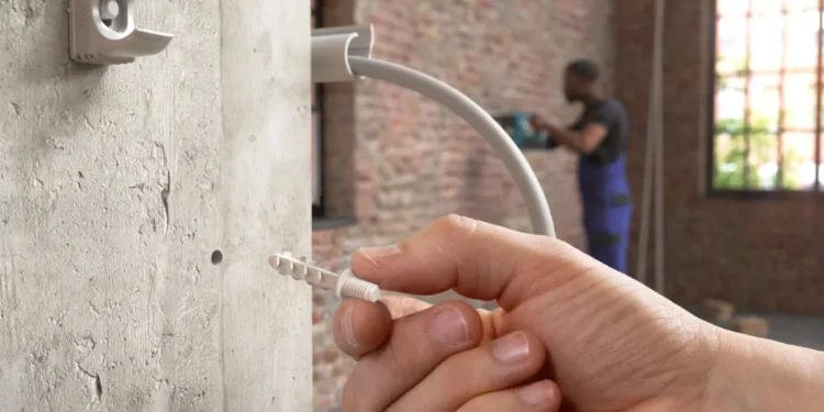 OBO Delta-Push: Die neue Generation von Kunststoff-Steckdübeln