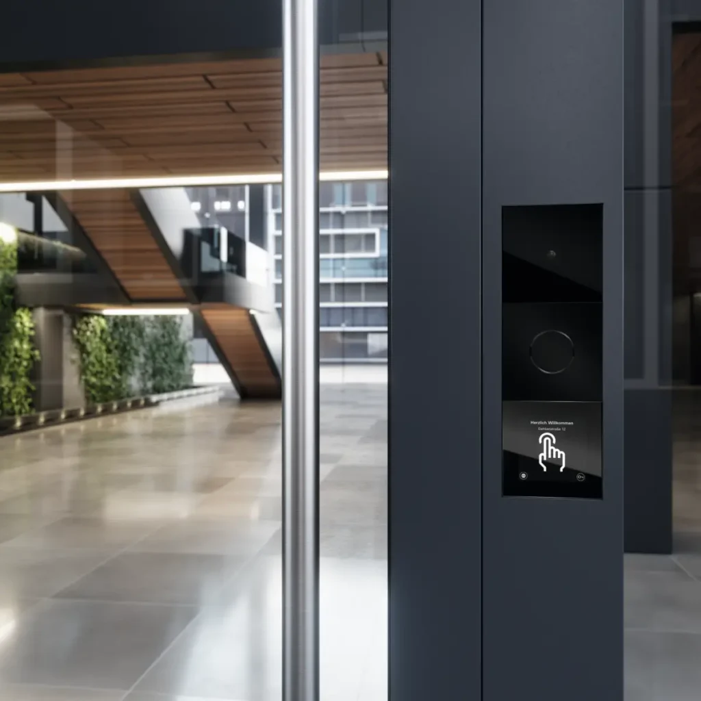 Gira Türkommunikation IP präsentiert Gira