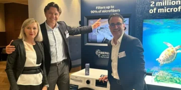 V.l.n.r. Margit Anglmaier, Head of Marketing and Communications Beko Austria AG, Hakan Bulgurlu, scheidender CEO von Beko Global, Evren Aksoy, Geschäftsführer Beko Austria AG. Das Amt von Bulgurlu übernimmt Can Dinçer. © Beko