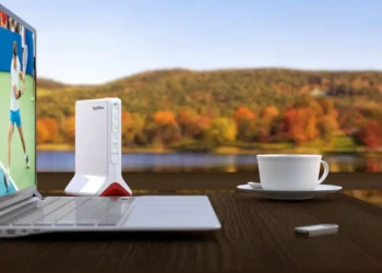 FRITZ!Box 6825 4G ermöglicht flexiblen Internetzugang unterwegs