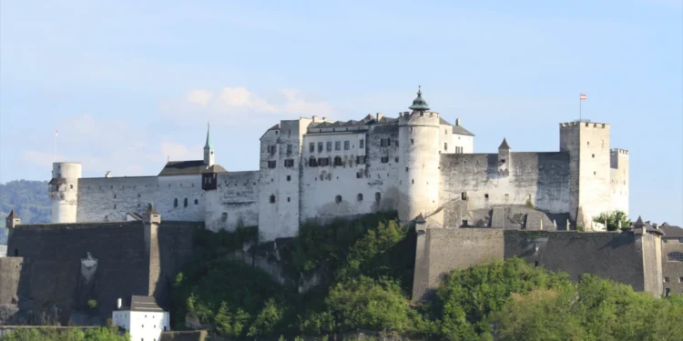 Land Salzburg sucht Festungselektriker:in