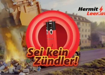 Die gemeinsame Informationsoffensive von EAK, BMLUK, WKO und Kommunen soll ein Umdenken der Bevölkerung bei der Entsorgung von Lithium-Akkus bewirken und gleichzeitig vor versteckten Gefahren in Grußkarten oder E-Zigaretten aufklären.