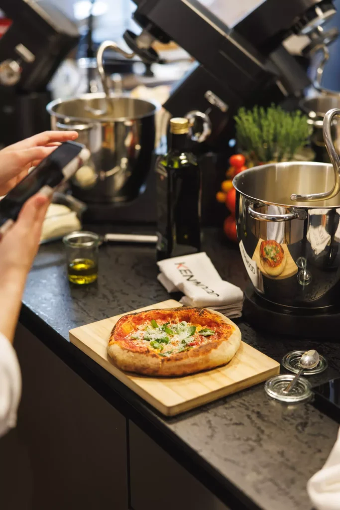 Kenwood Pizza Workshop 18 pizzeria