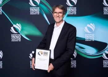 Lichtroboter Elix gewinnt German Innovation Award 2026