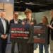 V.l.n.re.: Ewald Marschallinger (CEO DAN Küchen), Evren Aksoy (Geschäftsführer Beko Austria AG), Sieger Austria’s Next Küchenchef:in Karl Schauenstein, Julia Steiner (CvD SPAR Mahlzeit!) und Moderatorin Patricia Kaiser. © Diana Ryzhevska