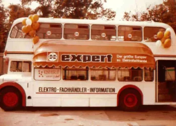 50 Jahre Expert: Der Fachhandels-Bus rollt weiter
