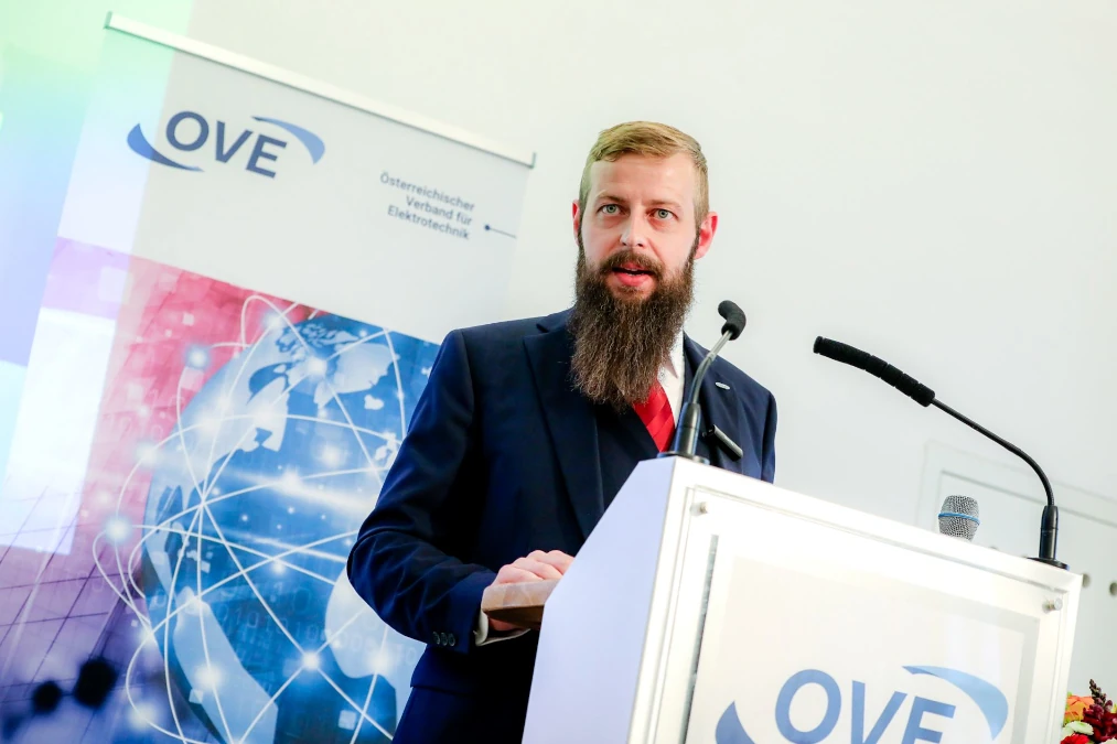 Daniel Herbst web c OVE Fuerthner general