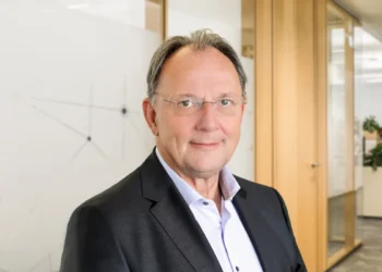 Robert Pfarrwaller übernimmt das EUEW Präsidium. © Rexel Austria