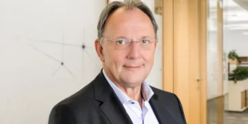 Robert Pfarrwaller übernimmt das EUEW Präsidium. © Rexel Austria