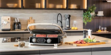 Der neue Smeg Multifunktionskontaktgrill: Vom saftigen Steak zur fluffigen Waffel