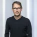 ElectronicPartner-Vorstand Matthias Assmann: „Was vor einigen Monaten als Idee begann, entwickelt sich zu einer länderübergreifenden Robotik-Initiative innerhalb von ElectronicPartner. Gemeinsam haben wir in kurzer Zeit die Grundlage für ein flächendeckendes Vertriebs- und Servicenetzwerk geschaffen.“ © ElectronicPartner