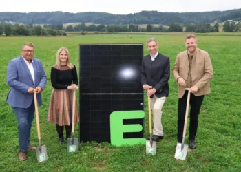 Spatenstich in Feiting: Leistungsstärkster Photovoltaik-Park entsteht