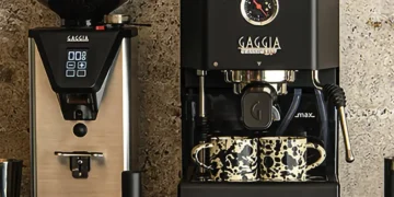Ein unwiderstehliches Duo: Gaggia UP EG2500 und die Gaggia EG4950 Premium Kaffeemühle. © Gaggia