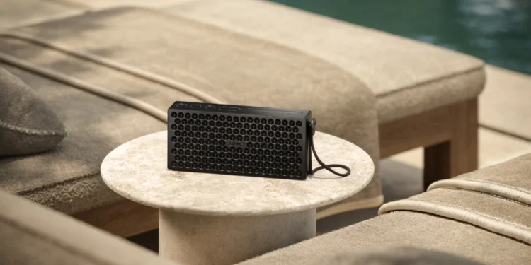 Der neue Lautsprecher Loewe neo harmonisiert Klang und Licht