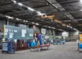 Lichtbandsystem Opple Trunking G2 erleuchtet die Hallen schnell und flexibel
