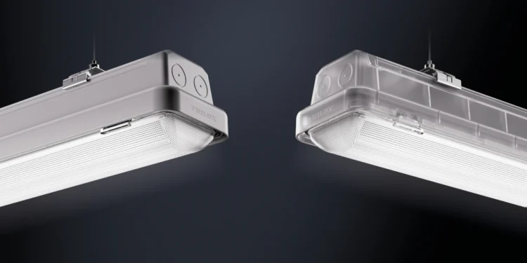 Trilux launcht seine neue Feuchtraumleuchten-Reihe X-Range